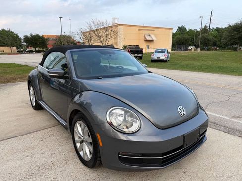 Used 2013 Volkswagen Beetle TDI FWD image 3