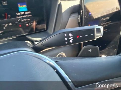 Used 2025 GMC Terrain Elevation w/ Technology Package II AWD/4WD image 36