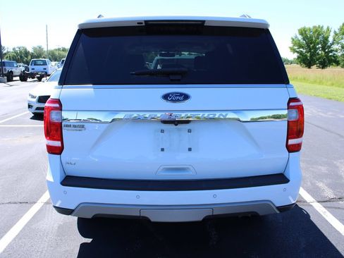 Used 2020 Ford Expedition XLT w/ Equipment Group 202A AWD/4WD image 5
