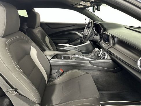 Used 2019 Chevrolet Camaro SS image 29