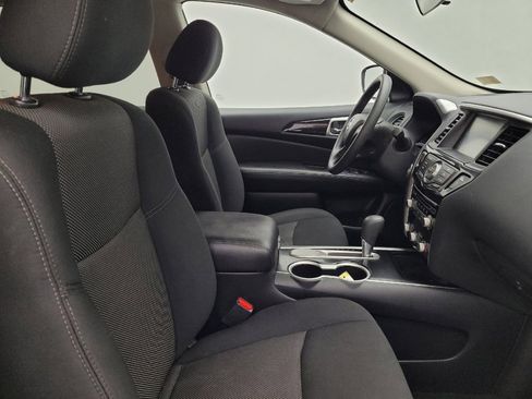 Used 2020 Nissan Pathfinder S FWD image 21