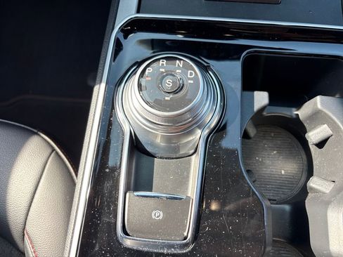 Used 2020 Ford Edge ST-Line image 27