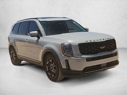 Used 2021 Kia Telluride EX w/ EX Premium Package AWD/4WD image 3