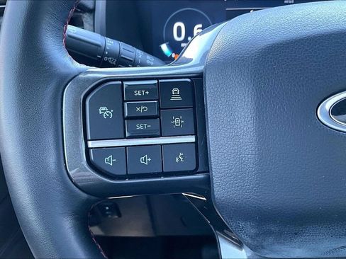 Used 2024 Ford Expedition Limited AWD/4WD image 19