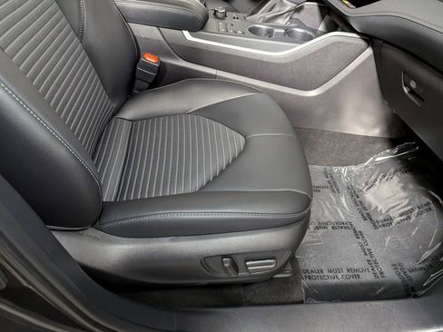 Certified 2025 Toyota Highlander XSE AWD/4WD image 30