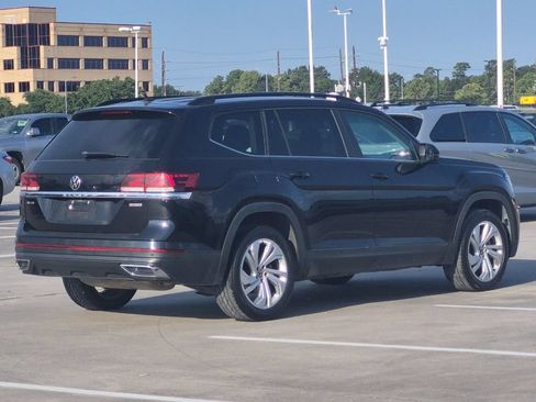 Used 2021 Volkswagen Atlas SE AWD/4WD image 6