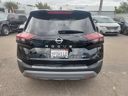 Used 2023 Nissan Rogue SV w/ SV Premium B Package FWD image 11