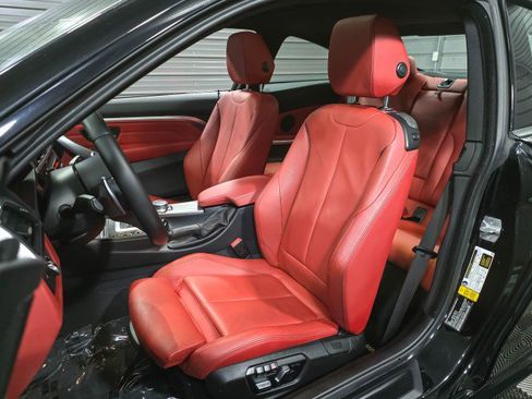 Used 2020 BMW 430i Coupe w/ M Sport Package image 12