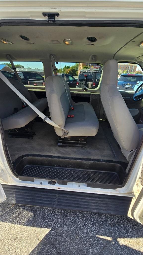 Used 2014 Ford E-150 and Econoline 150 Wagon RWD image 14
