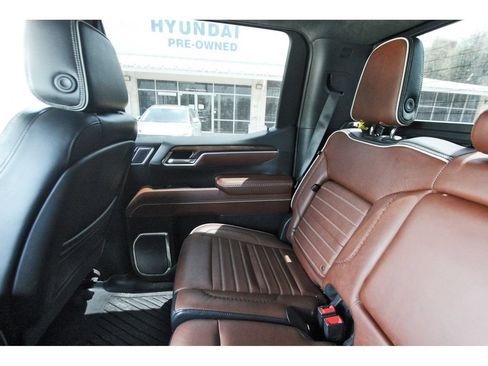 Used 2022 GMC Sierra 1500 Denali Ultimate AWD/4WD image 12