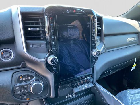New 2026 RAM 1500 Big Horn AWD/4WD image 12