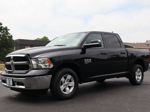 Used 2023 RAM 1500 Classic SLT w/ Trailer & Traction Group image 11