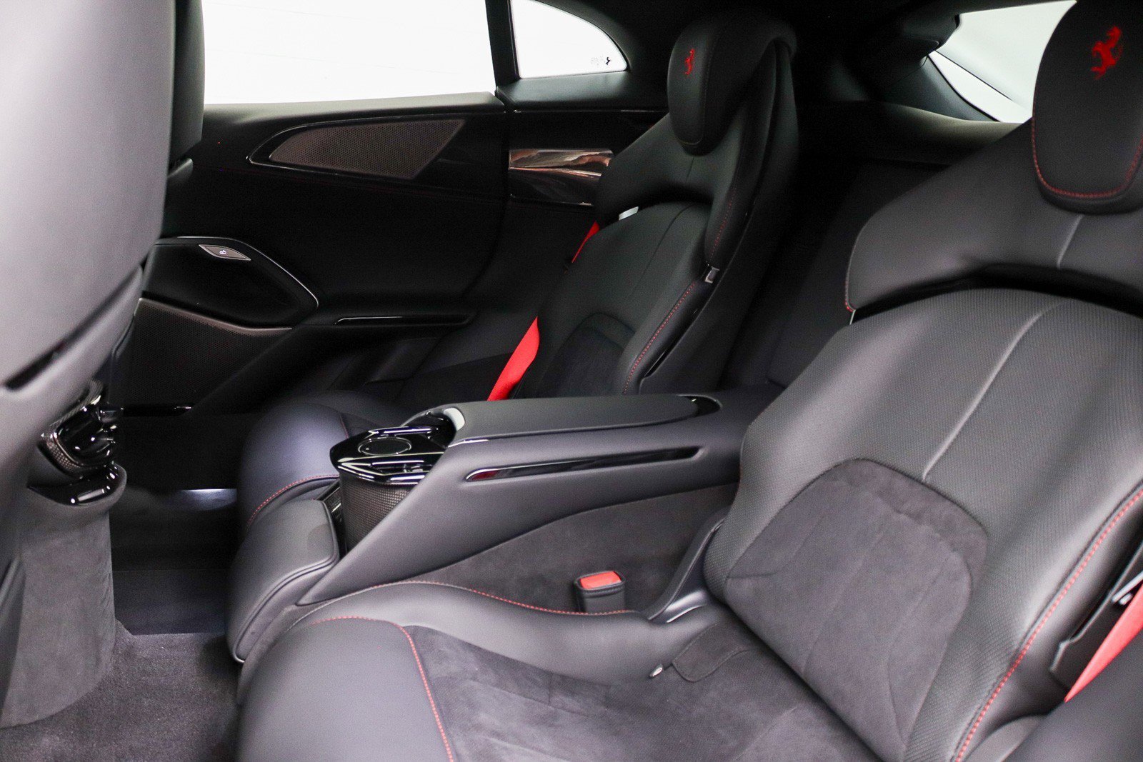 Used 2024 Ferrari Purosangue AWD/4WD image 25