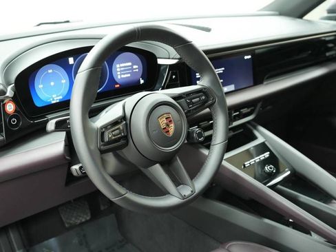 Certified 2025 Porsche Macan Electric RWD image 4