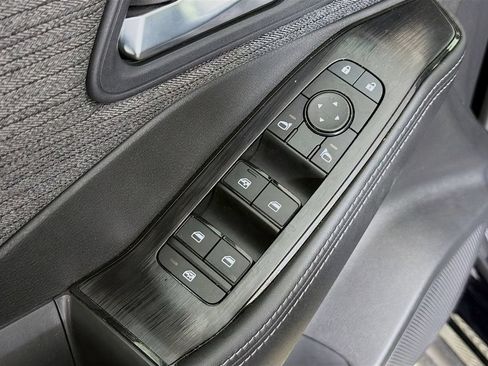 Used 2023 Nissan Rogue SV AWD/4WD image 21