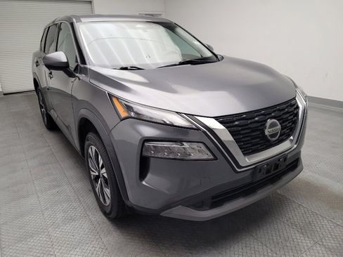Used 2021 Nissan Rogue SV FWD image 14
