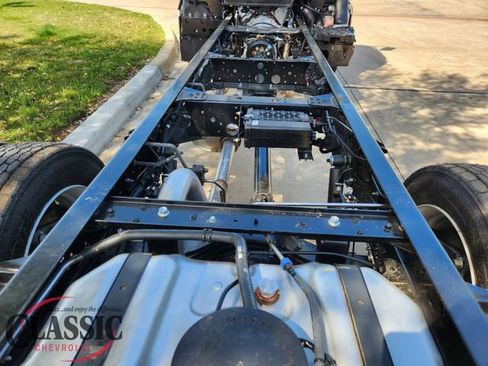 New 2025 Chevrolet Low Cab Forward 5500XG RWD image 34