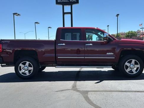 Used 2016 Chevrolet Silverado 2500 High Country image 2