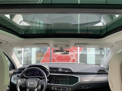 Used 2023 Audi Q3 2.0T Premium w/ Convenience Package image 12