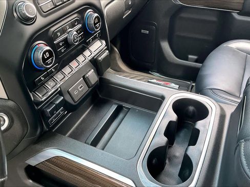 Used 2022 Chevrolet Silverado 1500 RST w/ Texas Edition Plus AWD/4WD image 15