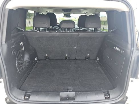 Used 2016 Jeep Renegade 75th Anniversary FWD image 18