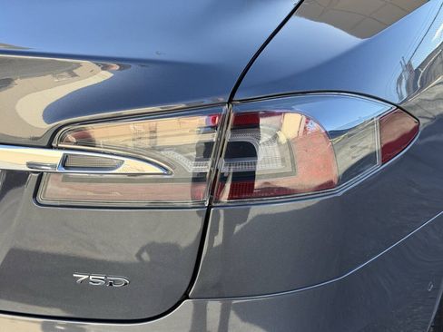 Used 2018 Tesla Model S 75D AWD/4WD image 36