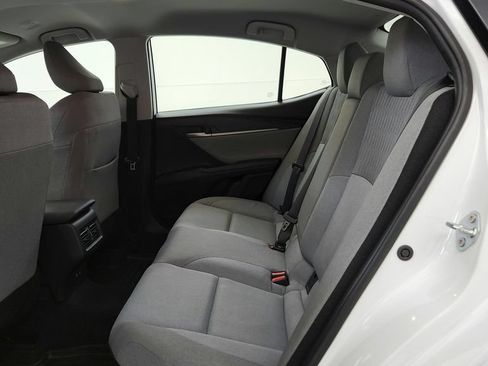 Used 2025 Toyota Camry LE AWD/4WD image 29