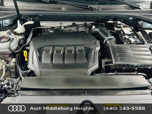 Certified 2025 Audi Q3 2.0T Premium w/ Convenience Package AWD/4WD image 34