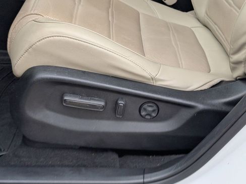 Used 2022 Honda CR-V EX-L image 11