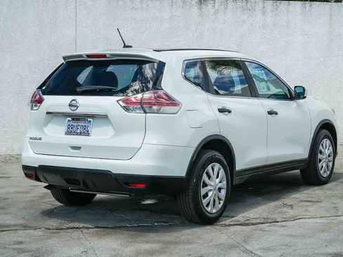 Used 2016 Nissan Rogue S FWD image 6