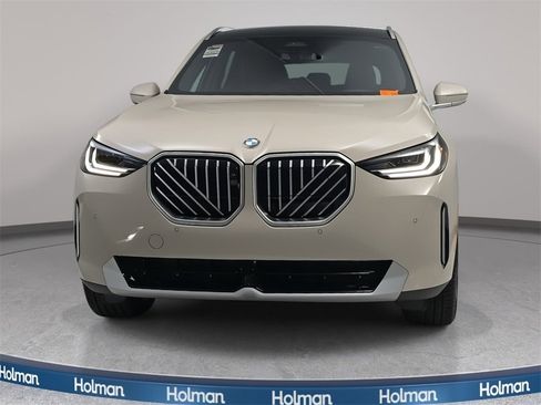 New 2026 BMW X3 xDrive30 w/ Premium Package image 2