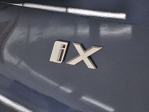 New 2026 BMW iX xDrive45 image 21
