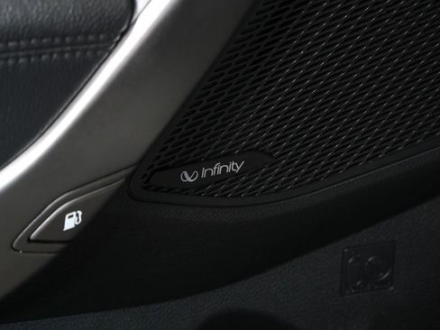 Used 2017 Hyundai Santa Fe Limited image 10