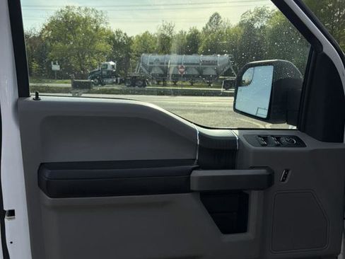 Used 2015 Ford F150 XLT w/ Equipment Group 301A Mid image 10