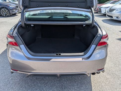 Used 2022 Toyota Camry SE image 13