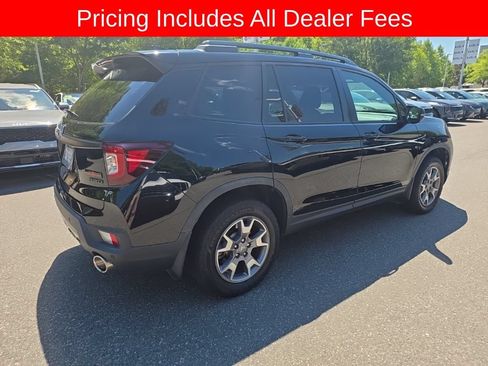Used 2023 Honda Passport TrailSport image 3