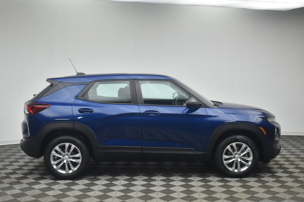 Used 2022 Chevrolet TrailBlazer LS AWD/4WD image 9