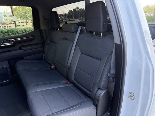 Used 2023 Chevrolet Silverado 1500 LT AWD/4WD image 27