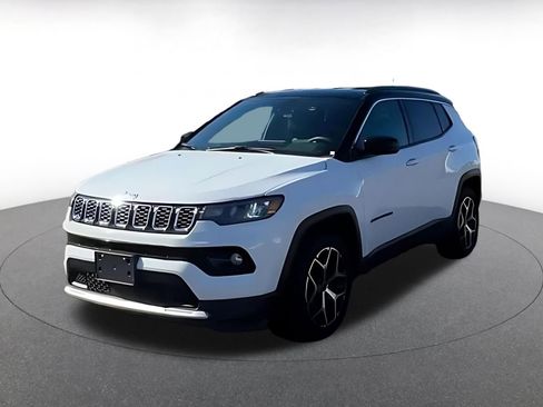 Used 2025 Jeep Compass Limited image 7