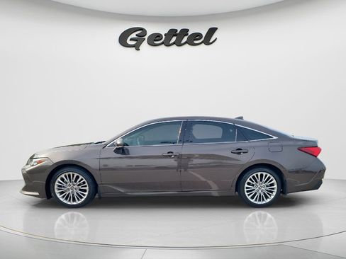 Certified 2019 Toyota Avalon Limited FWD image 8