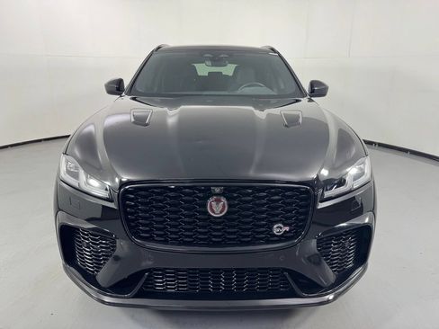 Used 2023 Jaguar F-PACE SVR AWD/4WD image 2