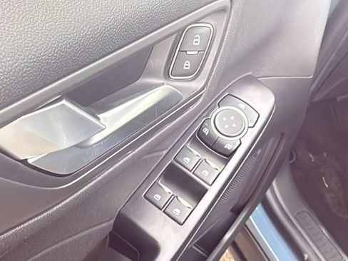 New 2026 Ford Escape SE image 12