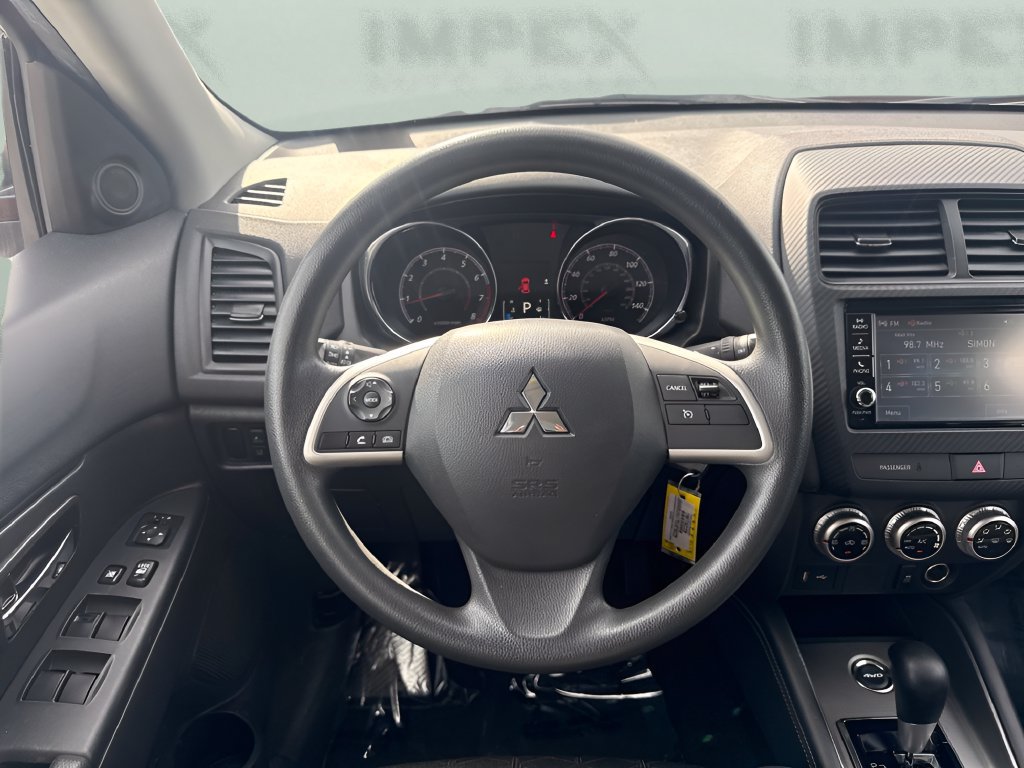 Used 2024 Mitsubishi Outlander Sport ES AWD/4WD image 11
