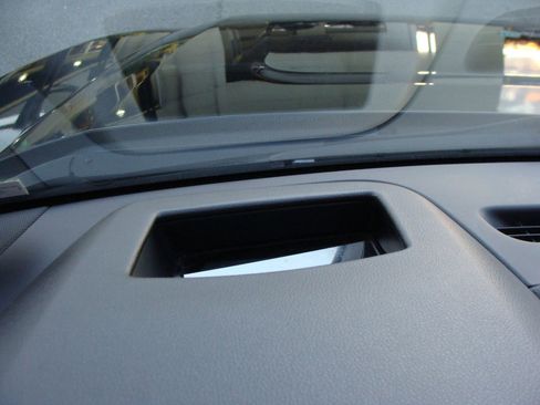 Used 2019 GMC Yukon Denali w/ Denali Ultimate Package image 38