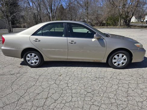 Used 2003 Toyota Camry LE image 3