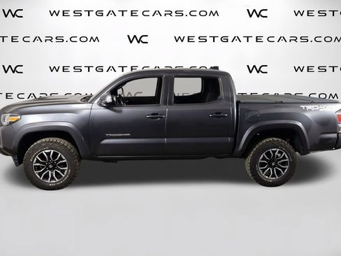 Used 2020 Toyota Tacoma TRD Sport AWD/4WD image 5