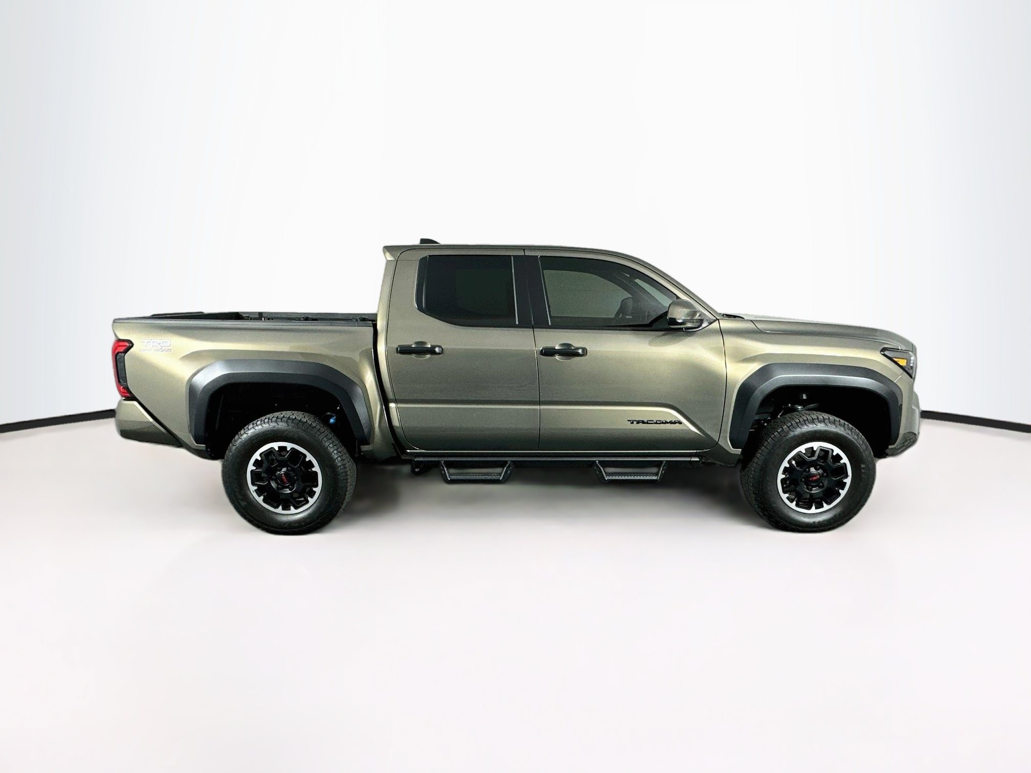 Used 2025 Toyota Tacoma TRD Off-Road AWD/4WD image 10