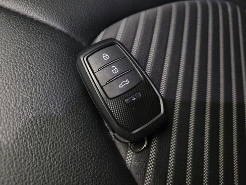 Used 2023 Toyota Camry SE w/ Convenience Package image 32