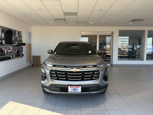 New 2026 Chevrolet Equinox LT image 7