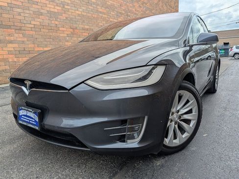 Used 2016 Tesla Model X 75D image 21